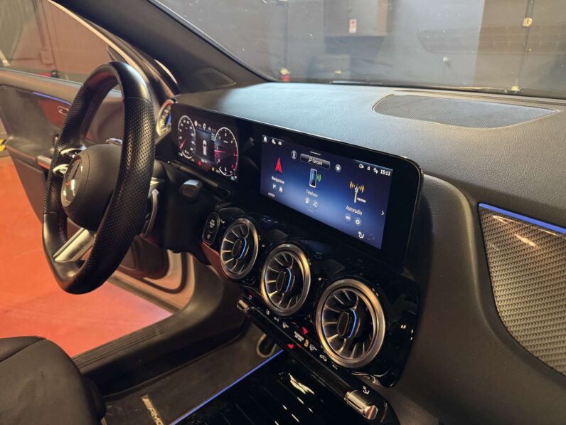 Mercedes-Benz GLA 200d AMG Line Premium auto