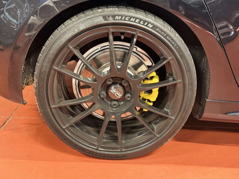 Volkswagen Golf R 2.0 330cv