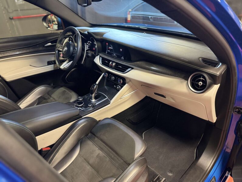 Alfa Romeo Stelvio Quadrifoglio Blu Cobalto 510cv